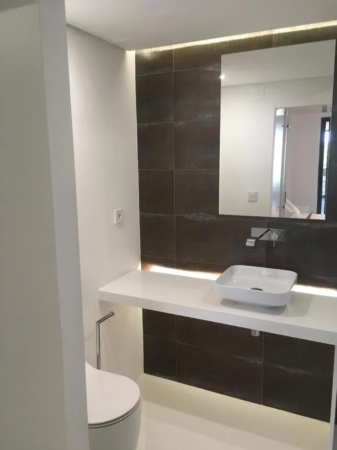 Bedrooms In Modern Guest House Алмада Португалия