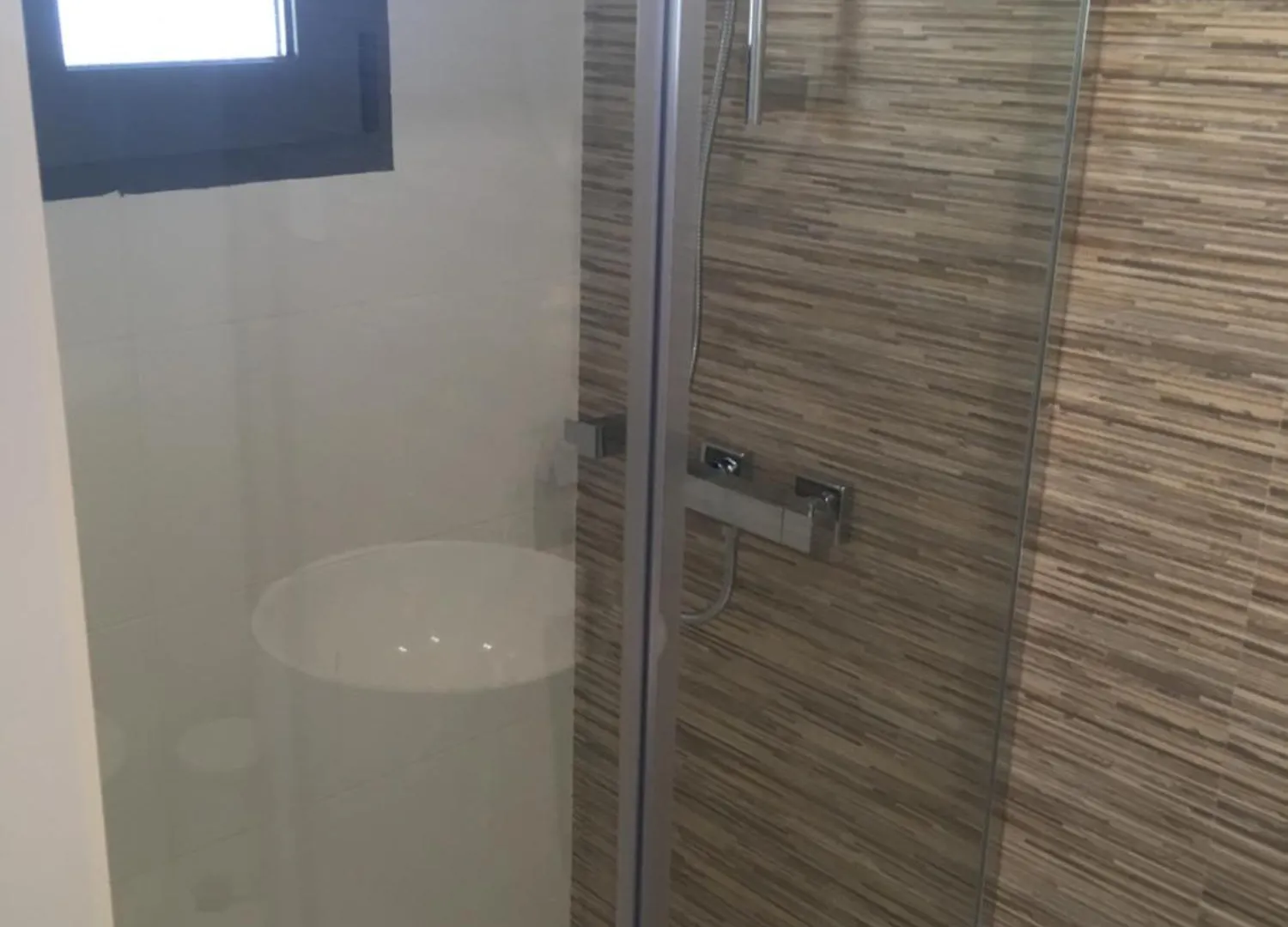 Bedrooms In Modern Guest House Алмада